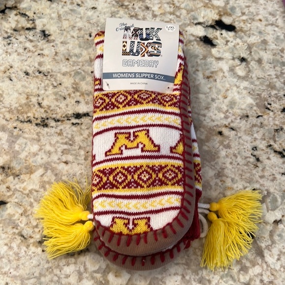 Muk Luks Accessories - Muk Luks Game Day Slipper Sox New with Tags